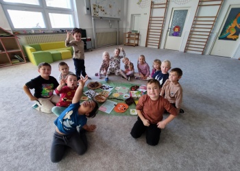 356184dc-c1b7-40d9-acfe-f6a6bb120fa4.jpg.crdownload