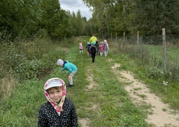 f6681b2b-51e1-4cb6-a727-982ab8291d28.jpg.crdownload